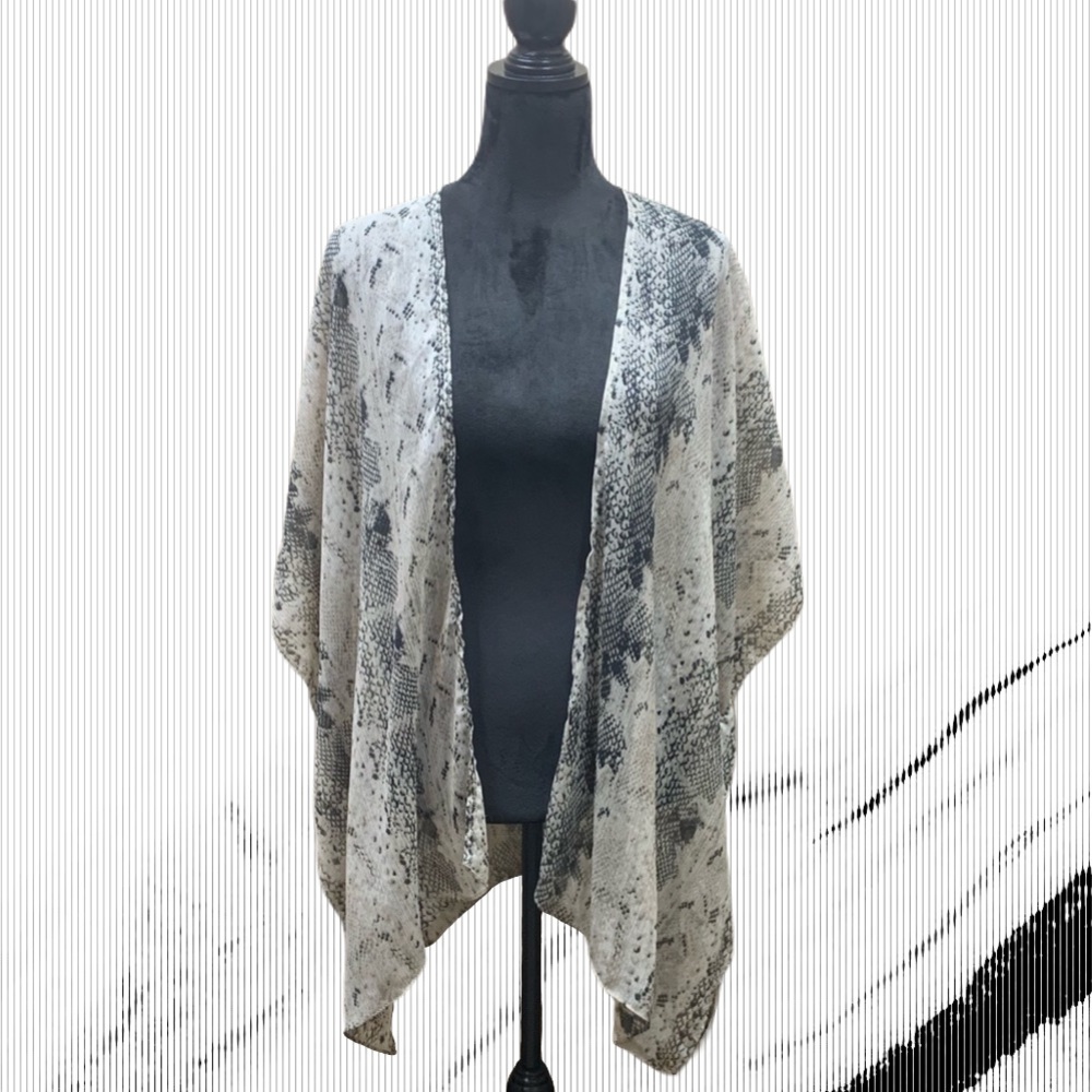 Snakeskin Print Sheer Komono